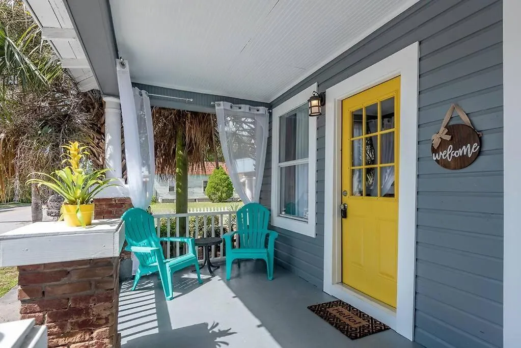 2 Historic Ybor City Bungalows In The Heart Of Ybor City Tampa 0*,